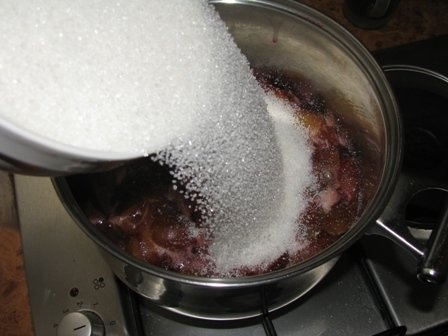 Gem de prune aromat cu scortisoara