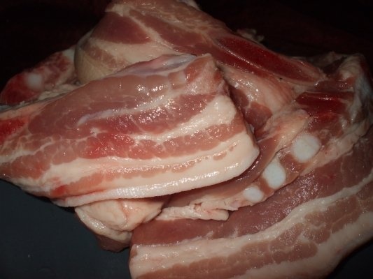 Piept de porc la gratar cu cartofi natur