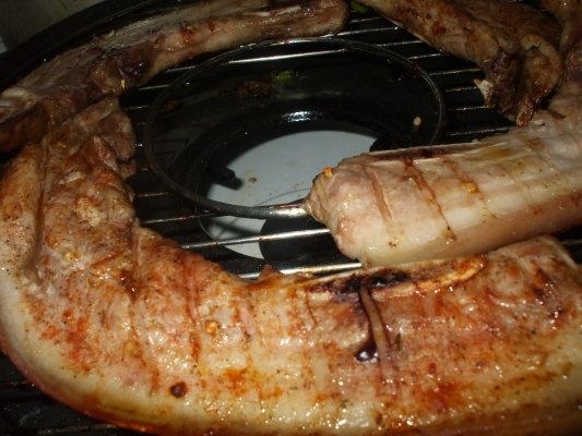 Piept de porc la gratar cu cartofi natur