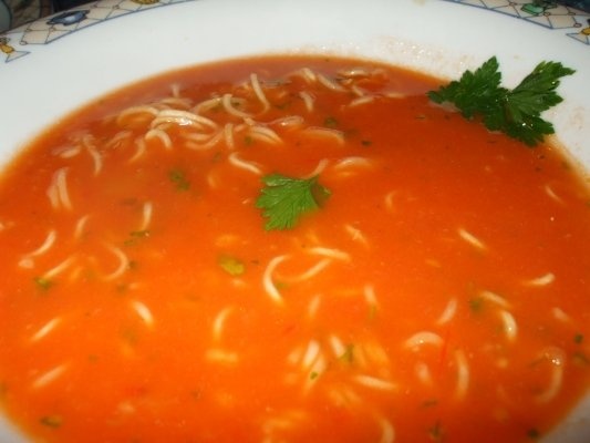 Supa de rosii cu dovlecei