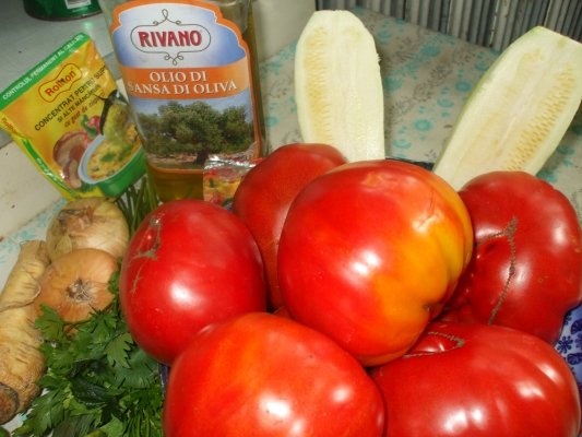 Supa de rosii cu dovlecei