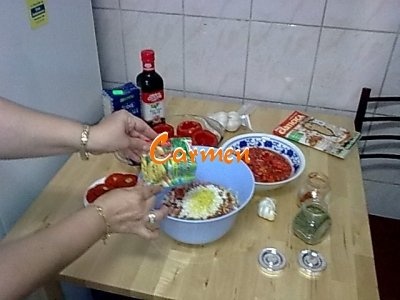 Rosii umplute cu sunca,cascaval si orez