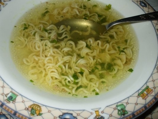 Supa de gaina de casa cu taitei