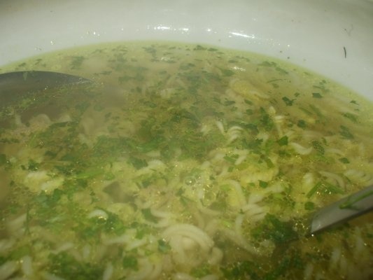 Supa de gaina de casa cu taitei