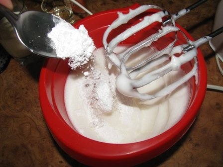 Semifreddo cu migdale