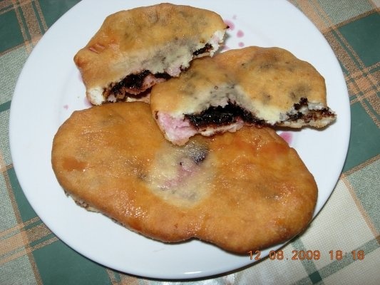 Placinte cu gem de visine