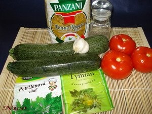 PASTE CU ZUCCHINI SI ROSII