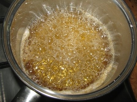 Tort Dobos cu alune de padure