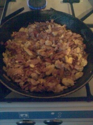 Fusilli cu costita si sunca