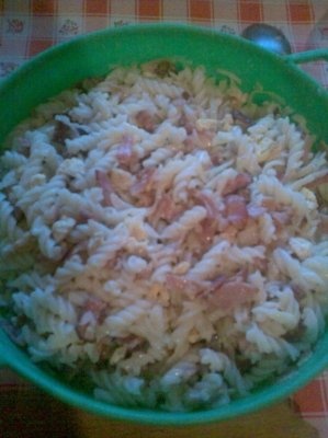 Fusilli cu costita si sunca