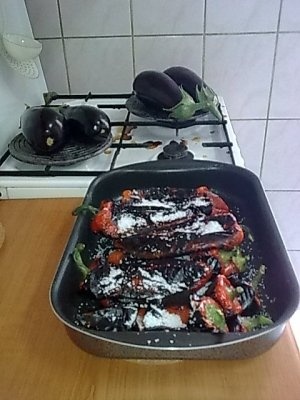 Salata de vinete cu ardei capia tocat in salata