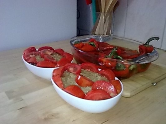 Salata de vinete cu ardei capia tocat in salata