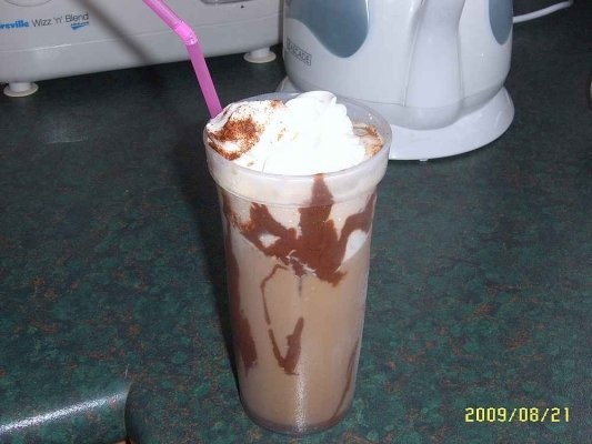 CAFEA CU GHEATA SI LAPTE