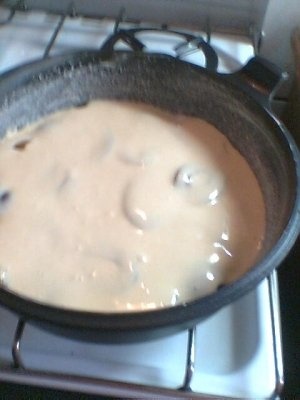 TARTA CU  PRUNE CARAMEL