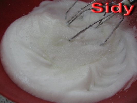 Prajitura egipteana cu nuca si caramel