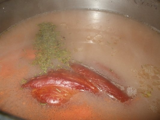 Ciorba de fasole pestrita cu ciolan afumat