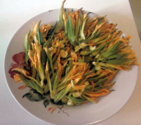 Omleta cu flori de dovleac