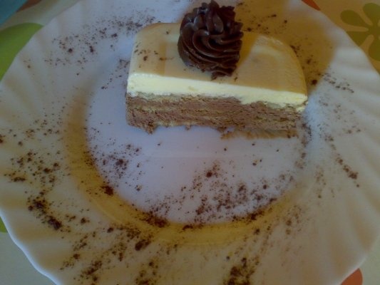 Tiramisu cu mouse de ciocolata