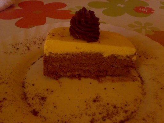 Tiramisu cu mouse de ciocolata