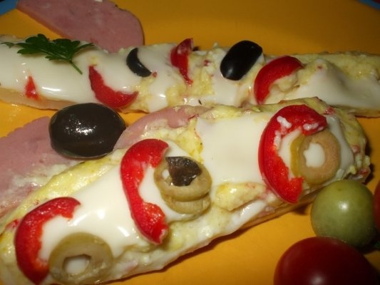 Specialitate cu cascaval si pasta de branza