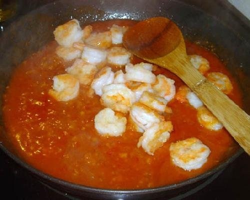 Creveti dulci picanti cu usturoi si cu orez(basmati)