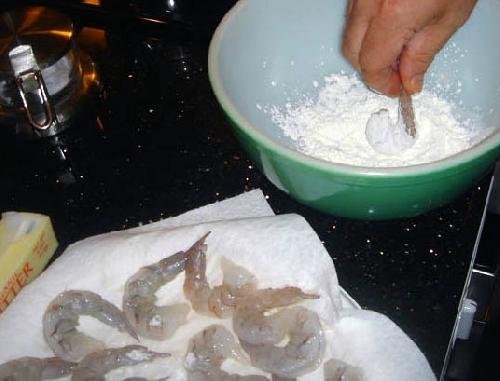 Creveti dulci picanti cu usturoi si cu orez(basmati)