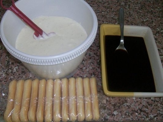 TIRAMISU (fara mascarpone)