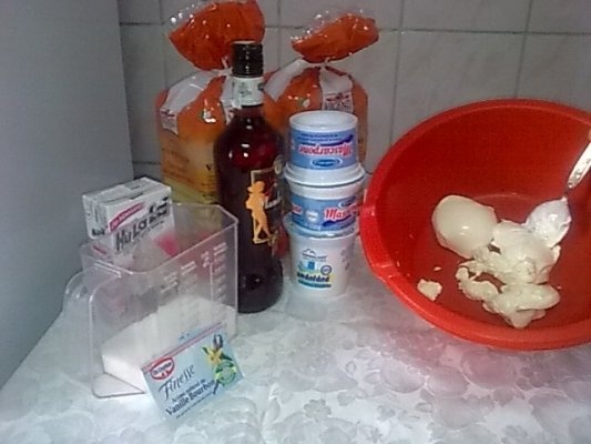 Tort Tiramisu cu afine