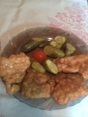 SNITEL DIN PIEPT DE PUI CU MURATURI