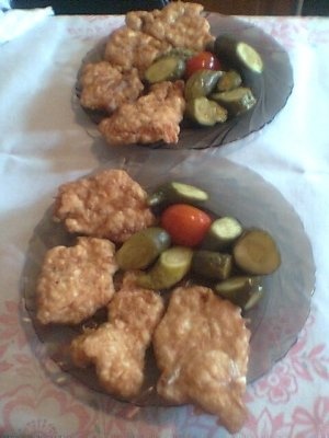 SNITEL DIN PIEPT DE PUI CU MURATURI