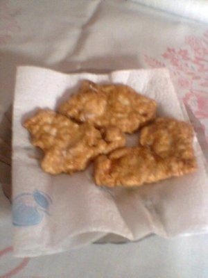 SNITEL DIN PIEPT DE PUI CU MURATURI