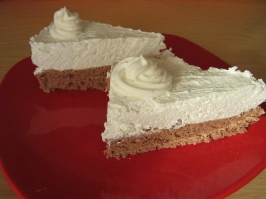 Prajitura cu iaurt si frisca