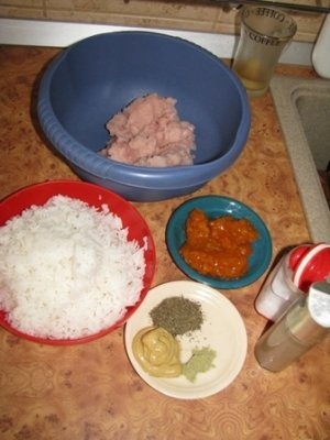 Burgeri de curcan cu ceapa si mere  caramelizate