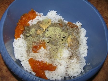 Burgeri de curcan cu ceapa si mere  caramelizate