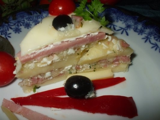 Aperitiv cu cascaval, sunca si pasta de branza