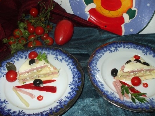 Aperitiv cu cascaval, sunca si pasta de branza