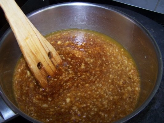 Napolitane cu crema caramel si nuca ! Pe gustul tuturor !