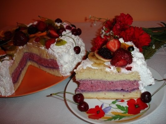Tort cu fructe