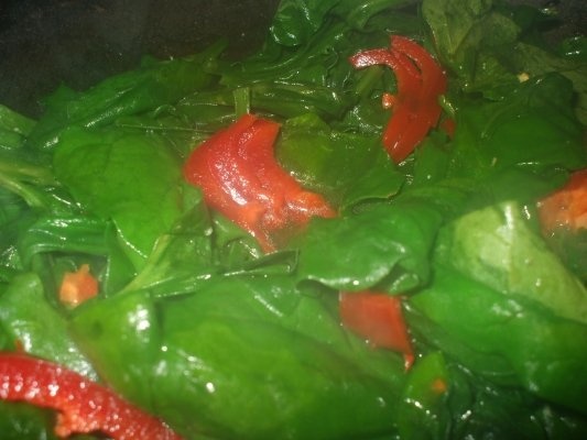 Cotlet la gratar cu unt si garnitura de spanac