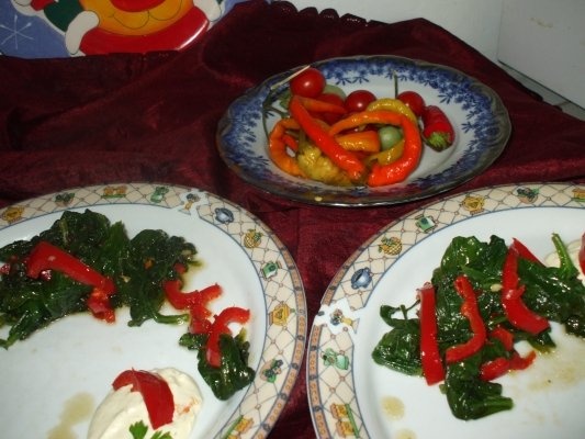 Cotlet la gratar cu unt si garnitura de spanac