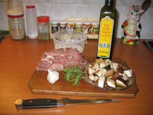 Escalop din carne de porc cu bureti de padure