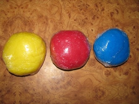 Cartofi cu mazare si morcovi la cuptor