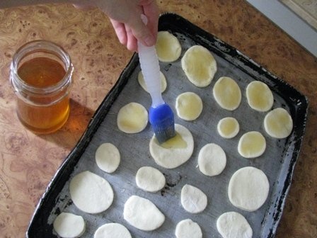 Cartofi cu mazare si morcovi la cuptor