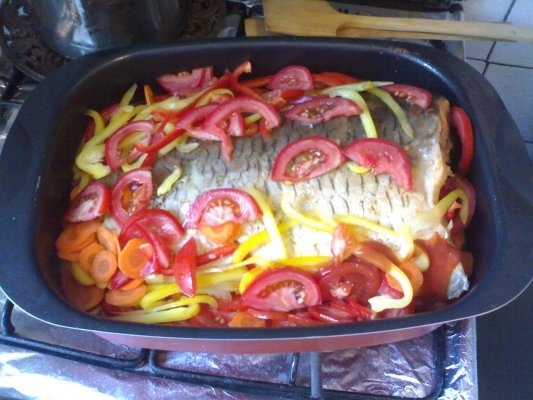 Crap cu legume la cuptor