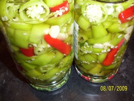 ARDEI IUTE DIN GRADINA LA BORCAN