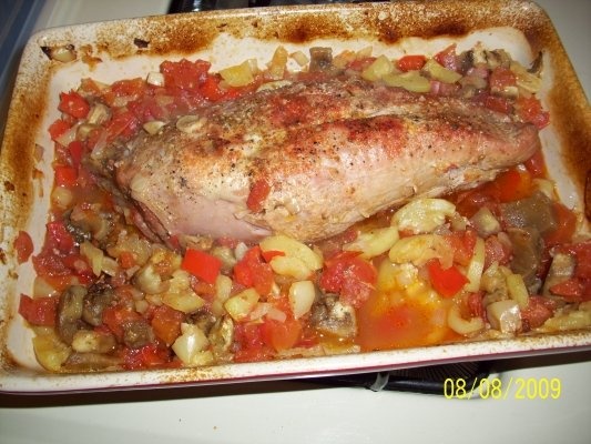 MUSCHIULET DE PORC CU LEGUME LA CUPTOR