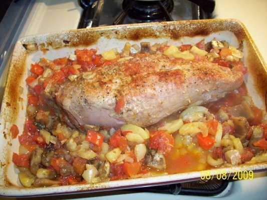 MUSCHIULET DE PORC CU LEGUME LA CUPTOR