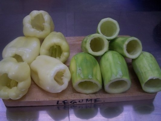 Ardei si dovlecei umpluti- Deliciile verii !!