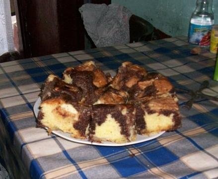 Prajitura cu mere si sirop de ciocolata