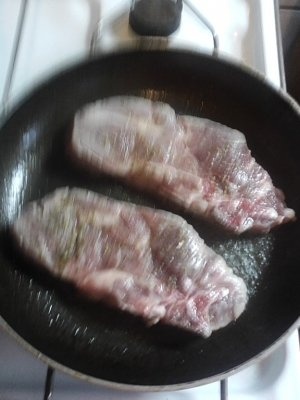 Ceafa la gratar si cartofi prajiti